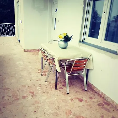 Apartman Nikol I Petra, 50m From The Beach Apartamento *