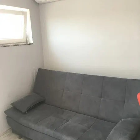 Apartman Nikol I Petra, 50m From The Beach Apartment Bibinje