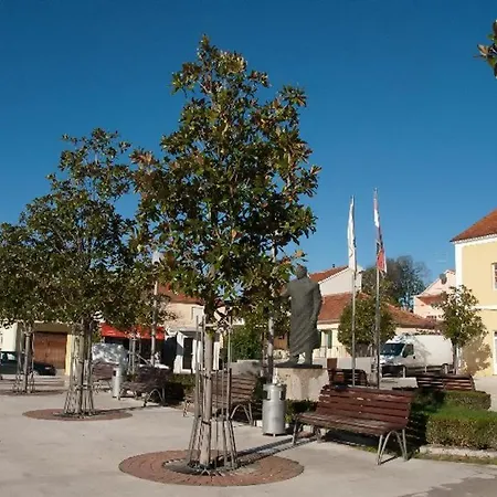 Apartman Nikol I Petra, 50m From The Beach