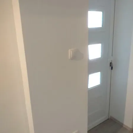 Apartman Nikol I Petra, 50m From The Beach *
