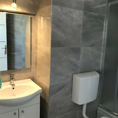 Apartman Nikol I Petra, 50m From The Beach * Bibinje